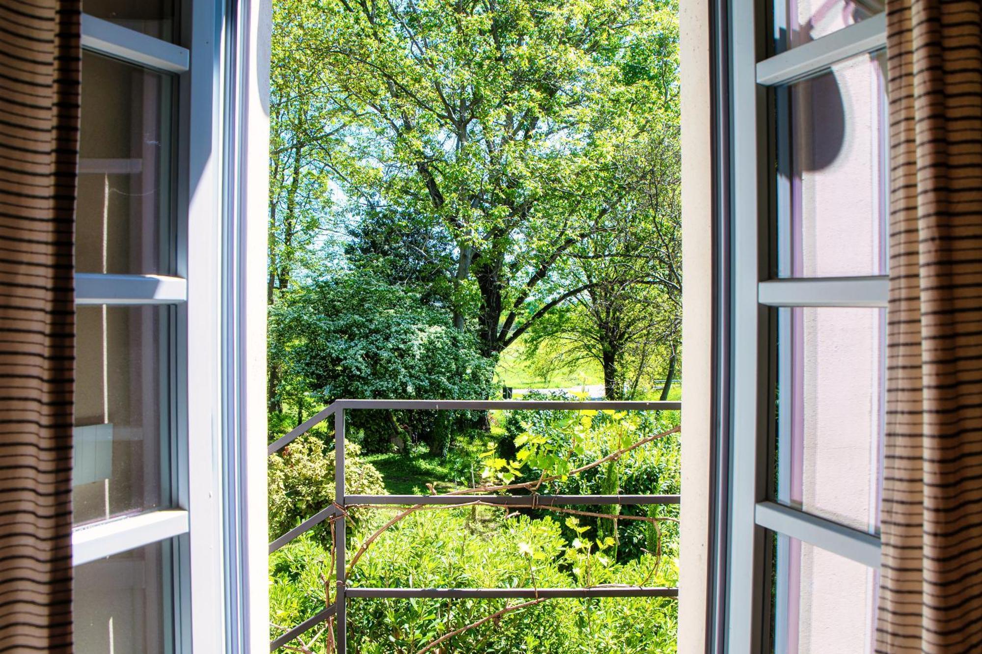 Dandelion Como Suites & Park Villa Guardia Εξωτερικό φωτογραφία